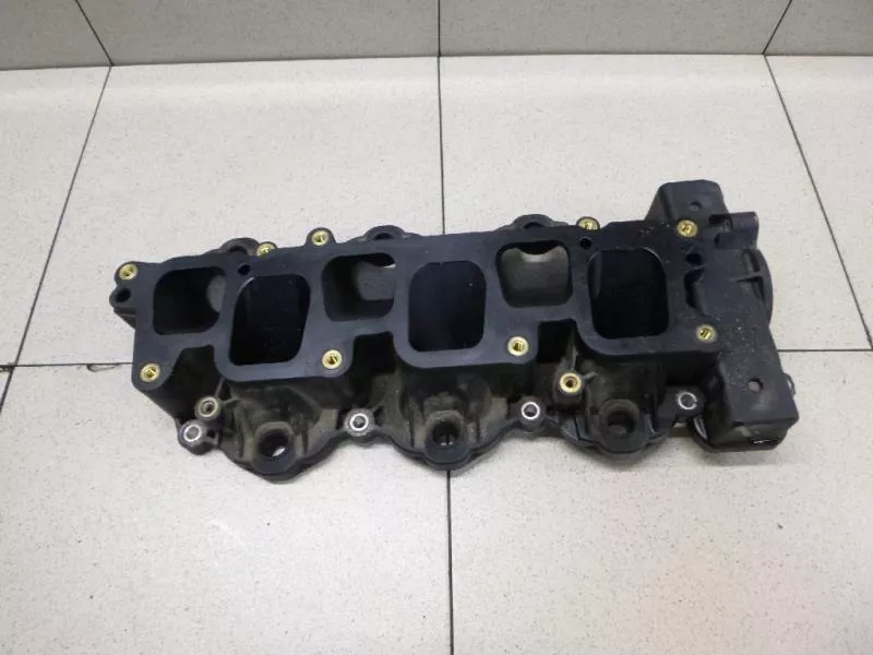 Впускной коллектор ST299541