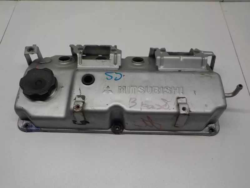 Клапанная крышка ГБЦ BS69843 Клапанная крышка ГБЦ BS69843