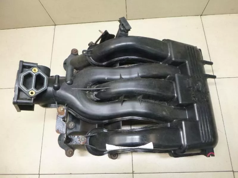 Впускной коллектор ST302565 Впускной коллектор ST302565