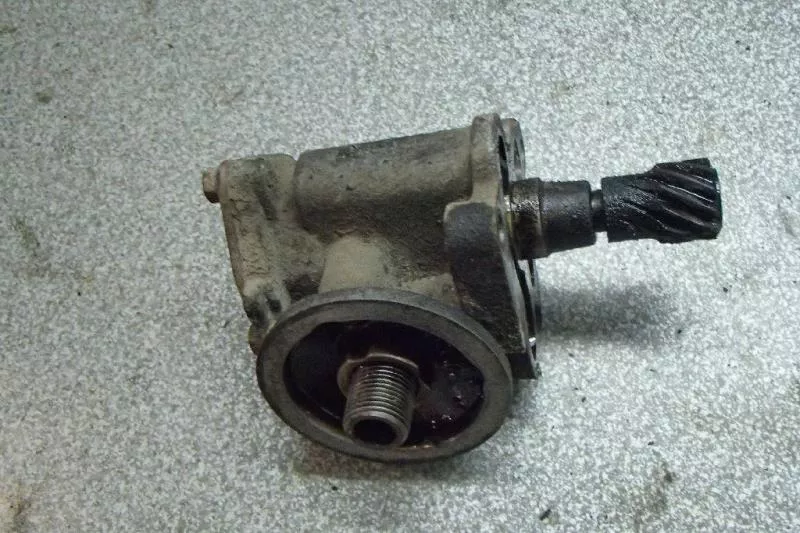 Масляный насос BS252022