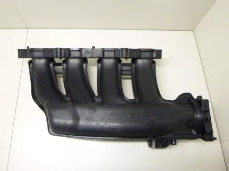 Впускной коллектор ST300252 Впускной коллектор ST300252