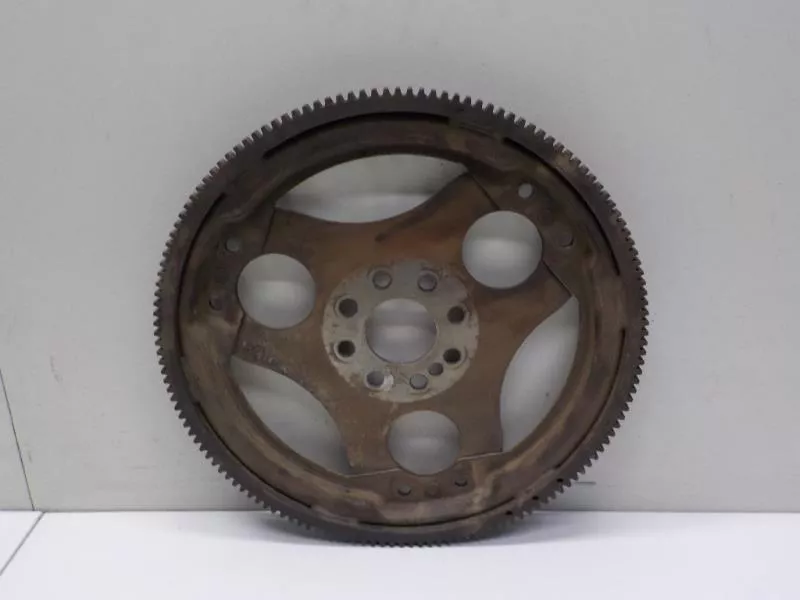 Маховик двигателя BS263884