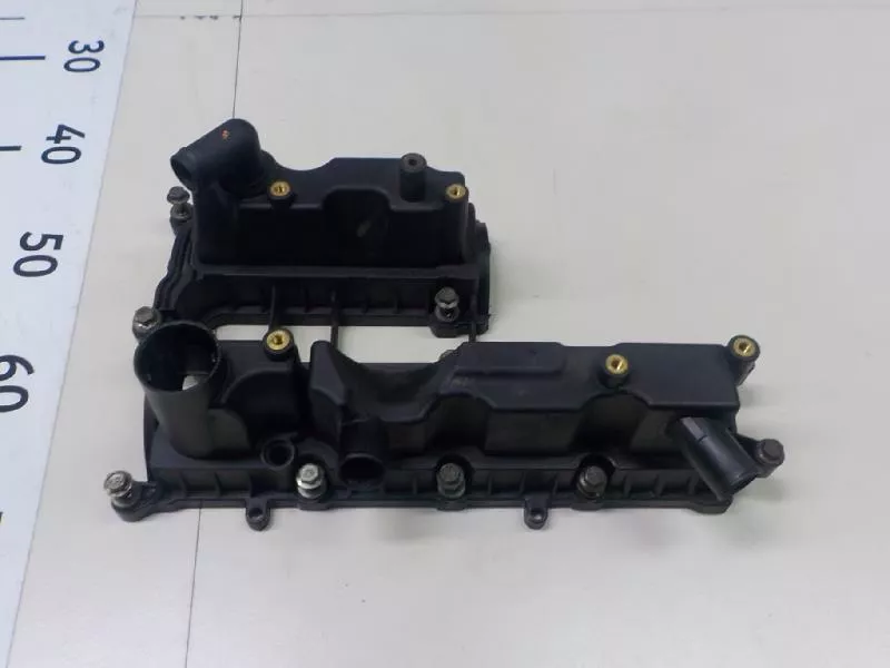 Клапанная крышка ГБЦ BS70069 Клапанная крышка ГБЦ BS70069