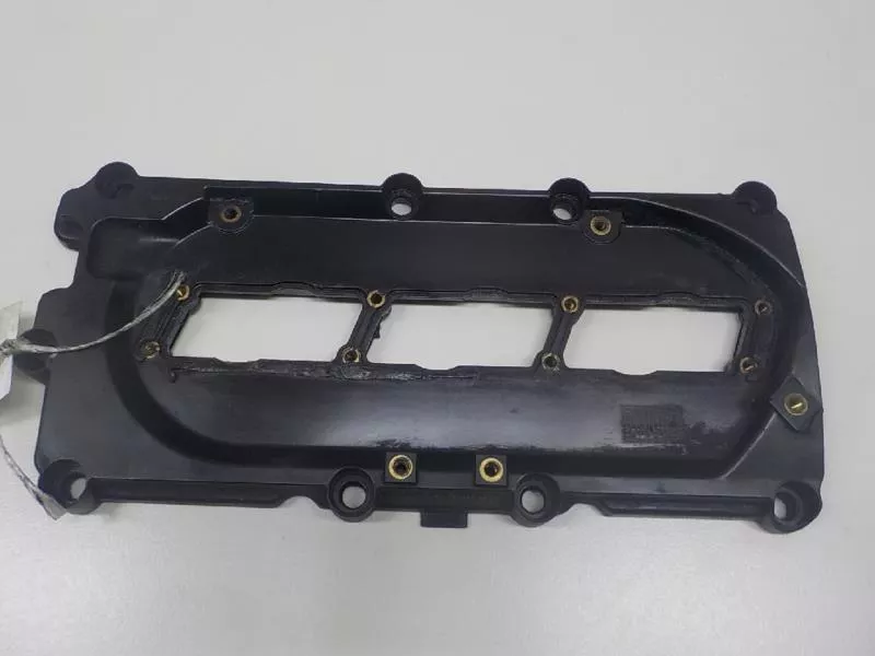 Клапанная крышка ГБЦ BS68662 Клапанная крышка ГБЦ BS68662