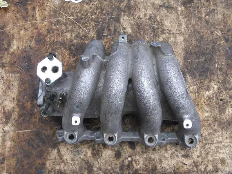 Впускной коллектор ST300589 Впускной коллектор ST300589