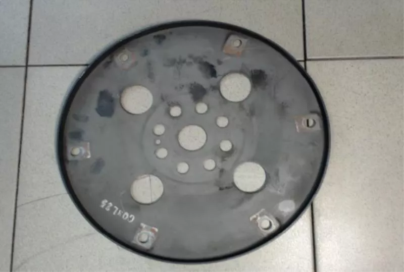 Маховик двигателя BS263895