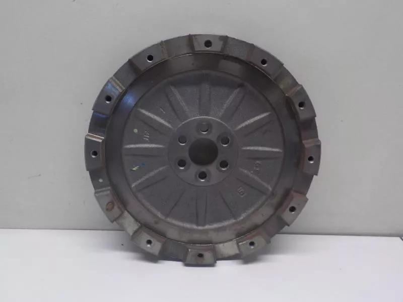 Маховик двигателя BS265750