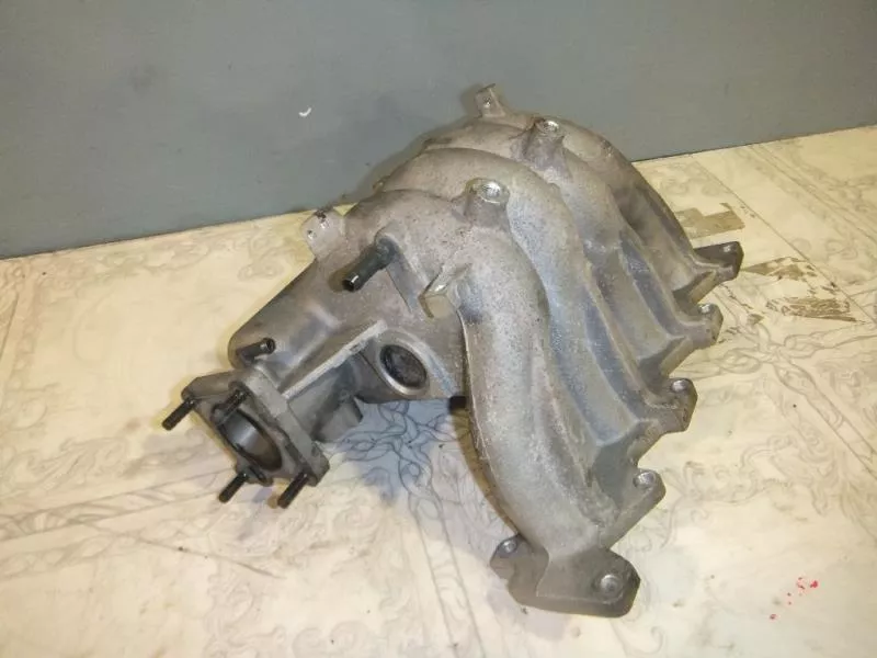 Впускной коллектор ST299658