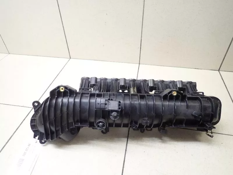 Впускной коллектор ST302975 Впускной коллектор ST302975