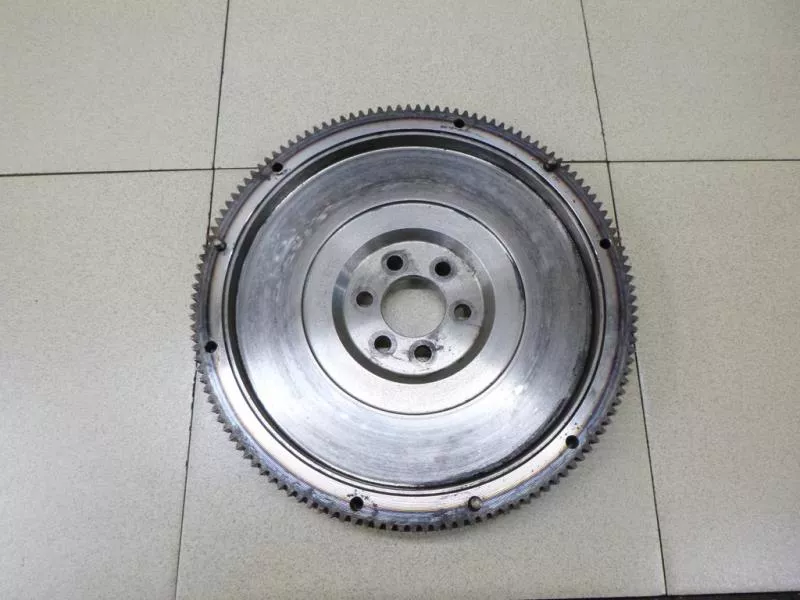 Маховик двигателя BS265468 Маховик двигателя BS265468