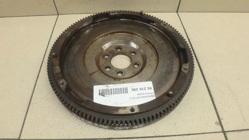 Маховик двигателя BS266881