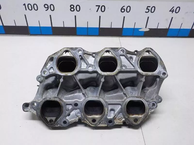 Впускной коллектор ST301911 Впускной коллектор ST301911