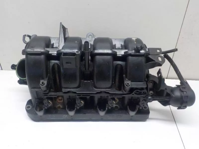 Впускной коллектор ST302589