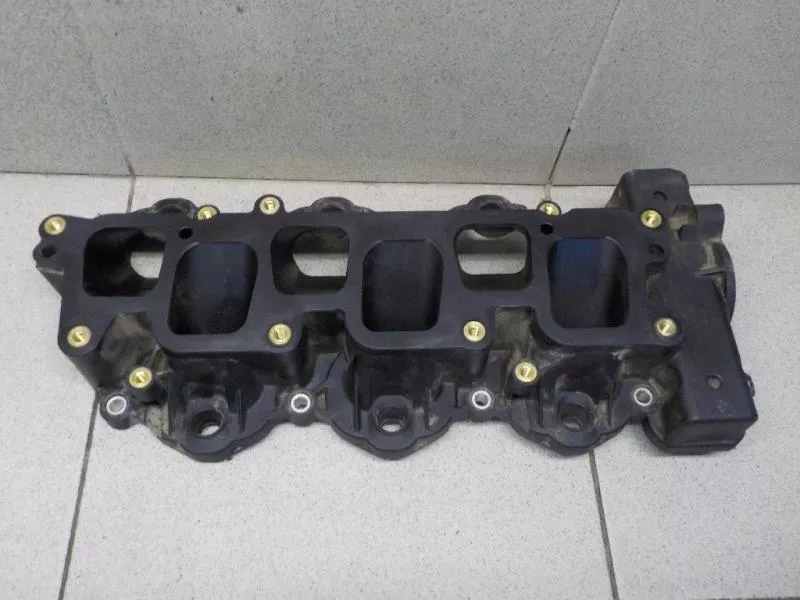 Впускной коллектор ST299540