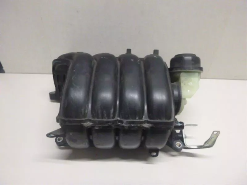 Впускной коллектор ST303190 Впускной коллектор ST303190