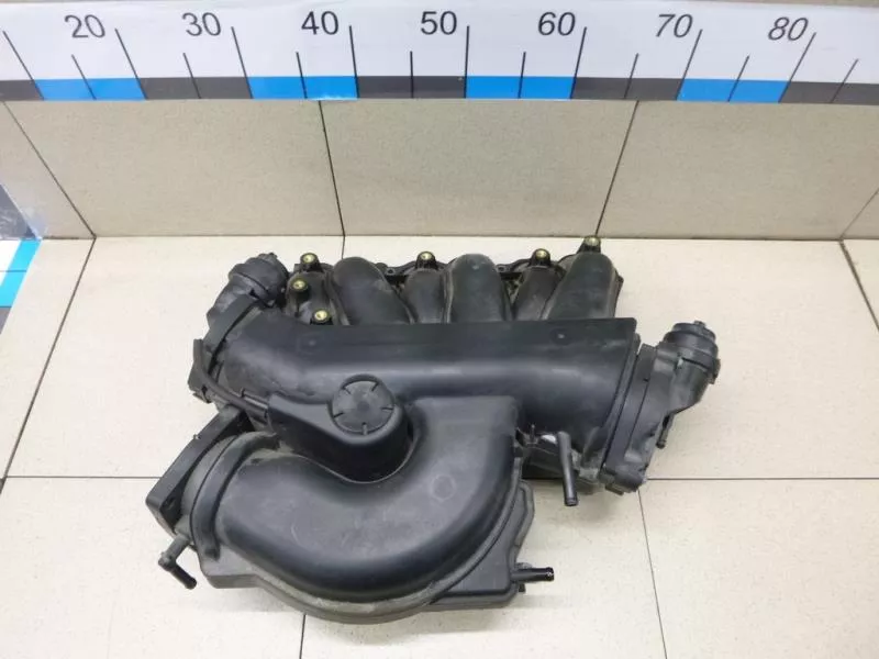 Впускной коллектор ST302643 Впускной коллектор ST302643