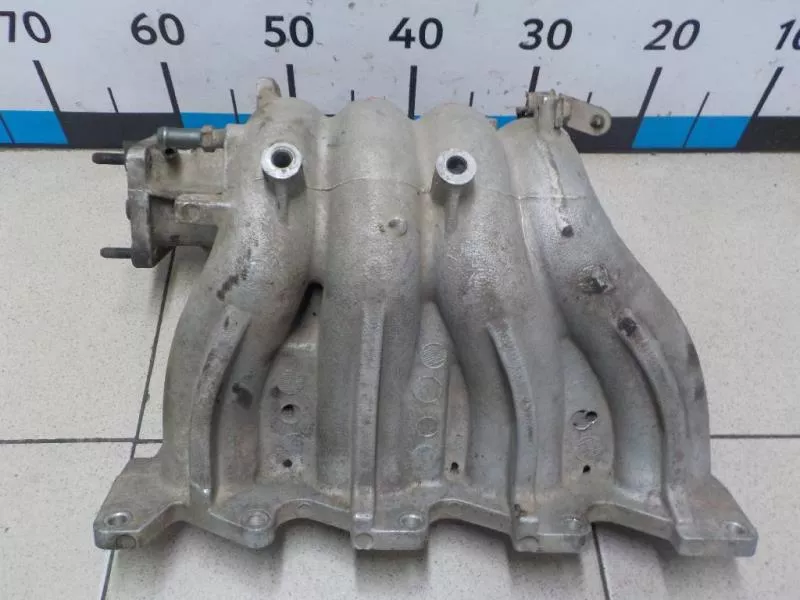 Впускной коллектор ST300319