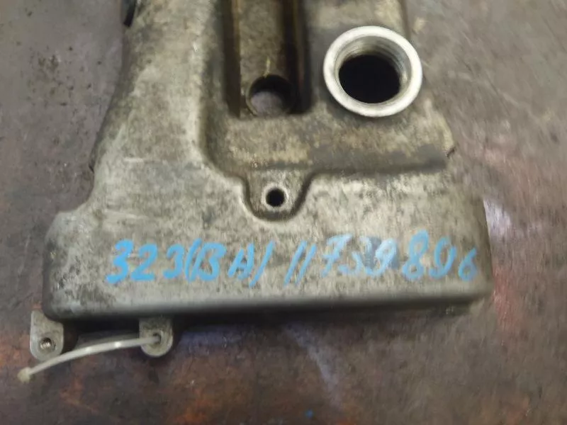 Клапанная крышка ГБЦ BS67974 Клапанная крышка ГБЦ BS67974