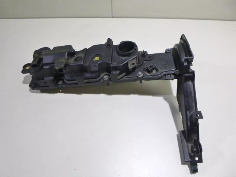 Клапанная крышка ГБЦ BS69658