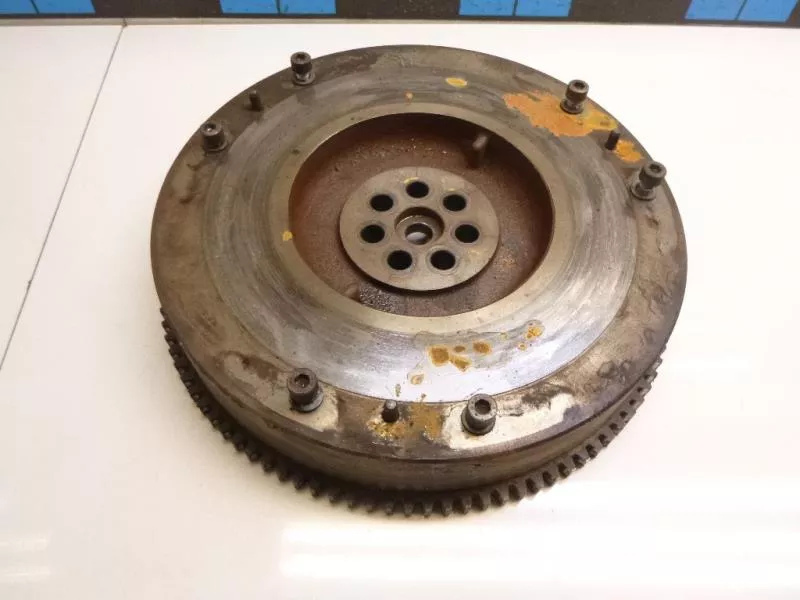 Маховик двигателя BS266076