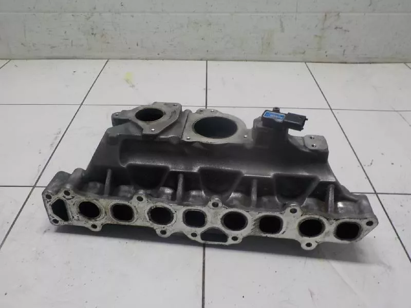 Впускной коллектор ST301685 Впускной коллектор ST301685