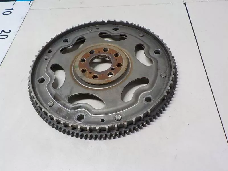 Маховик двигателя BS267400 Маховик двигателя BS267400