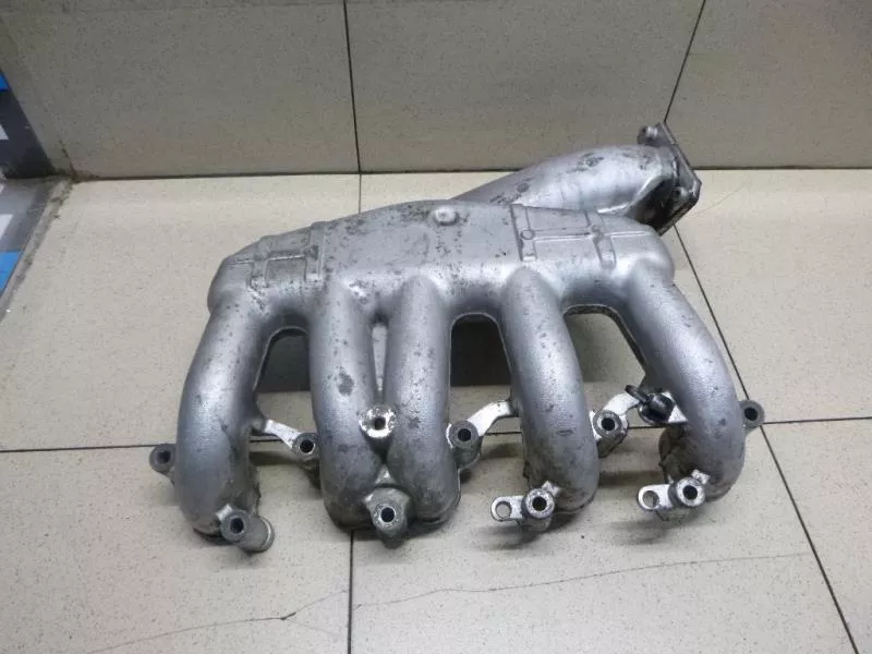 Впускной коллектор ST300674