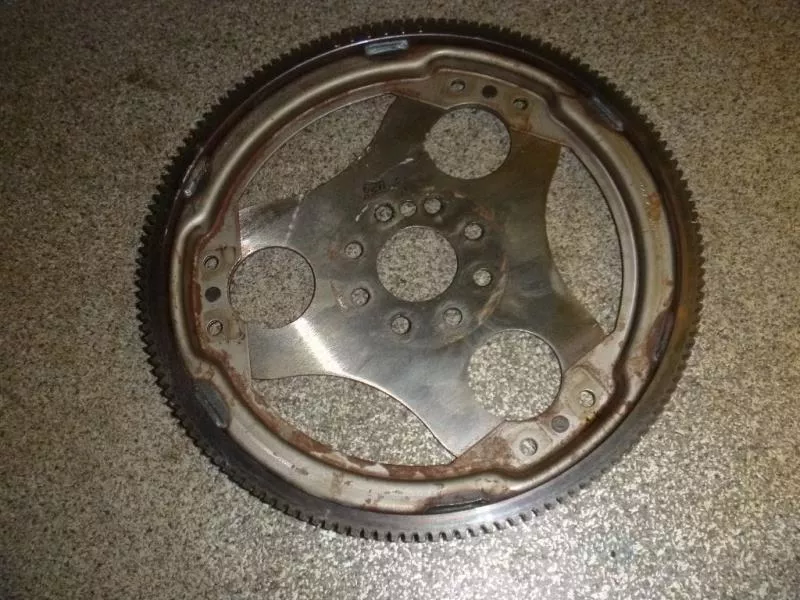 Маховик двигателя BS263330