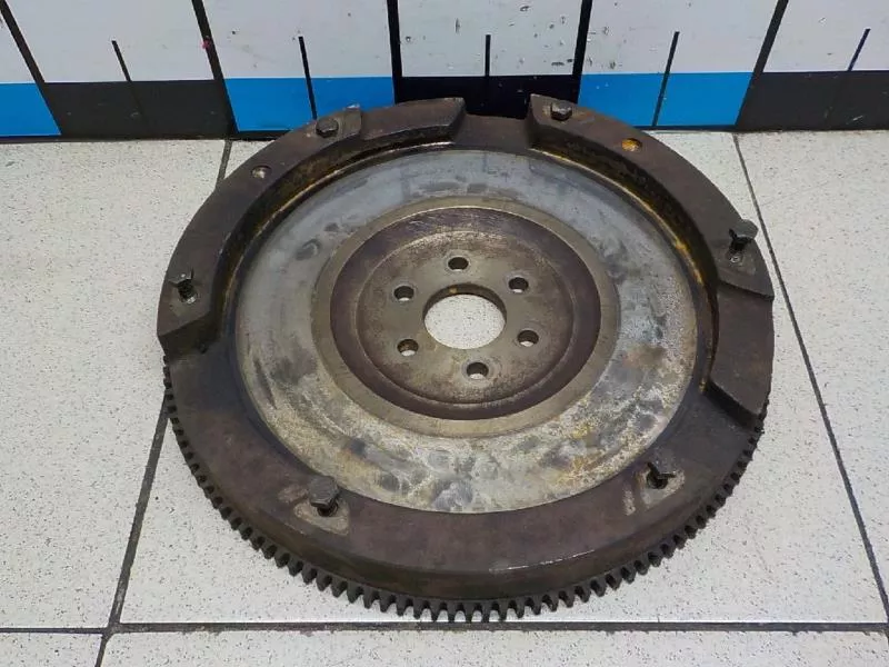 Маховик двигателя BS265495