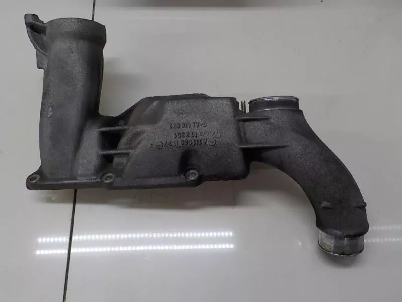 Впускной коллектор ST301651 Впускной коллектор ST301651