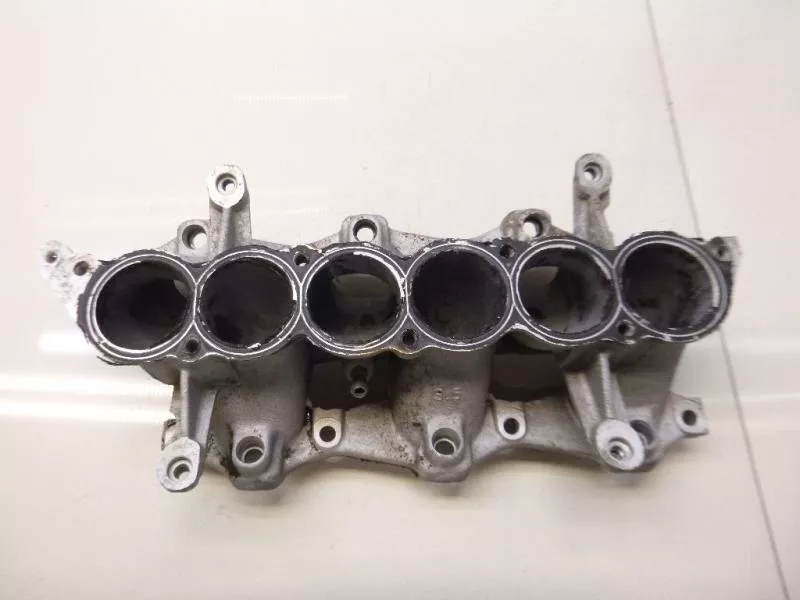 Впускной коллектор ST299946