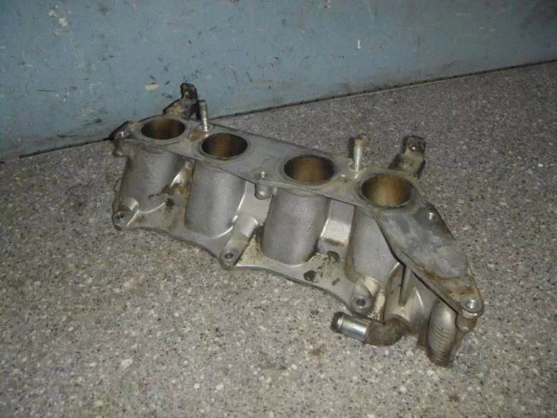 Впускной коллектор ST299845 Впускной коллектор ST299845