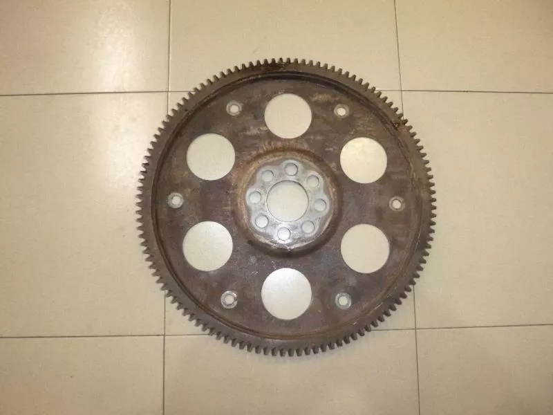 Маховик двигателя BS267485