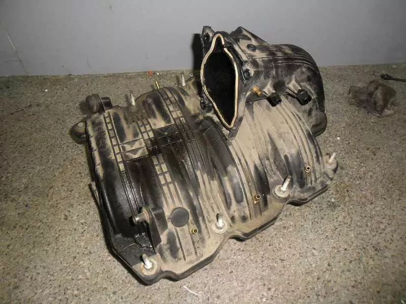 Впускной коллектор ST301633