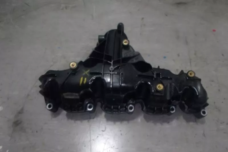 Впускной коллектор ST300603 Впускной коллектор ST300603