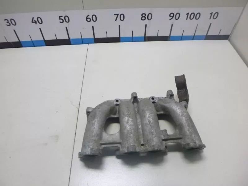 Впускной коллектор ST298183