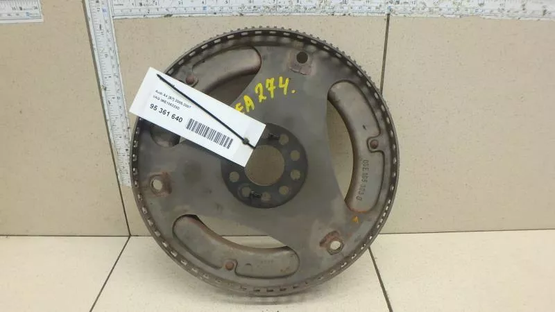 Маховик двигателя BS265831