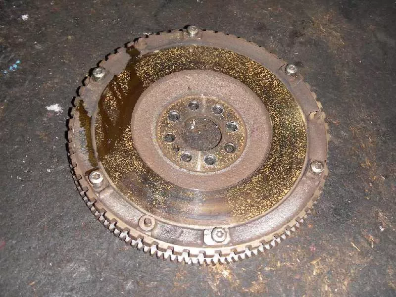 Маховик двигателя BS266740