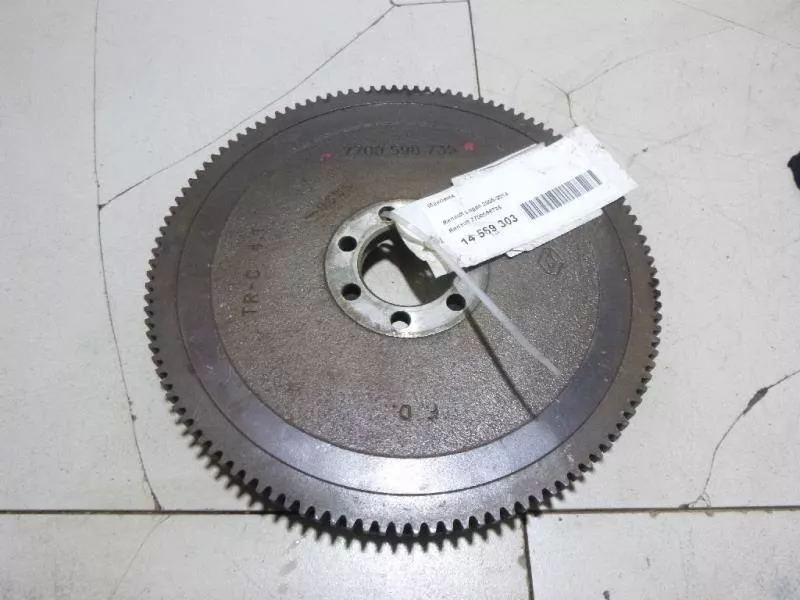 Маховик двигателя BS266115