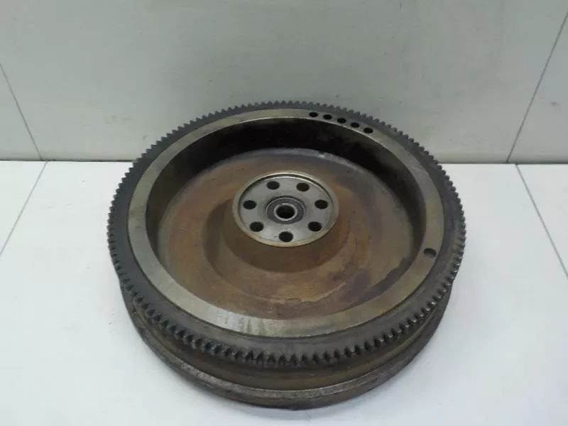 Маховик двигателя BS267859