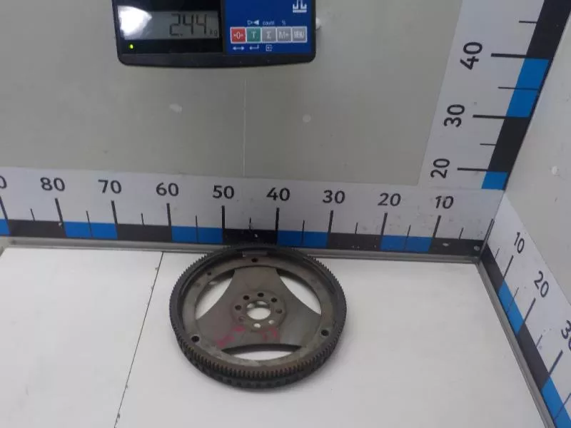 Маховик двигателя BS266054