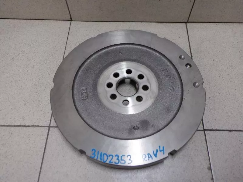 Маховик двигателя BS267652