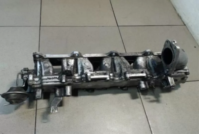 Впускной коллектор ST300162 Впускной коллектор ST300162