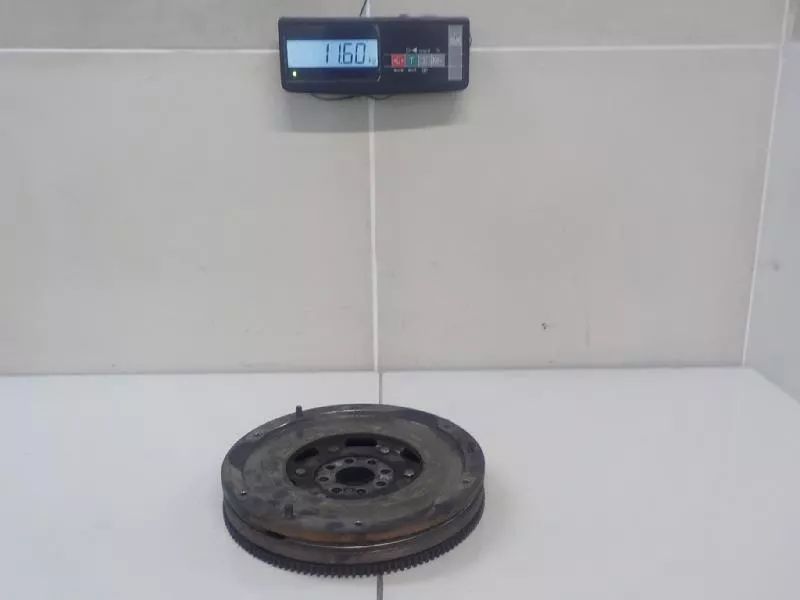 Маховик двигателя BS267224