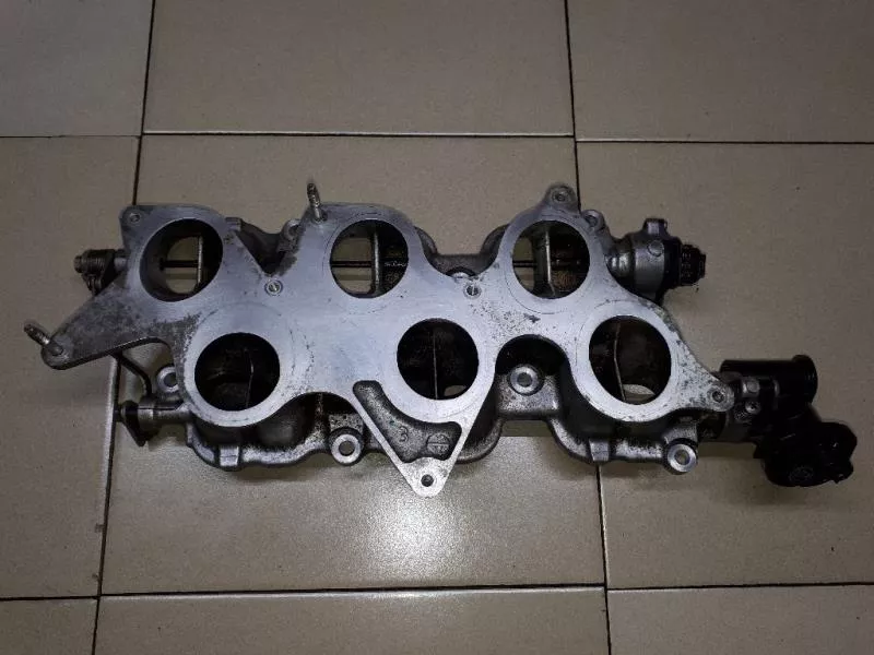 Впускной коллектор ST300722