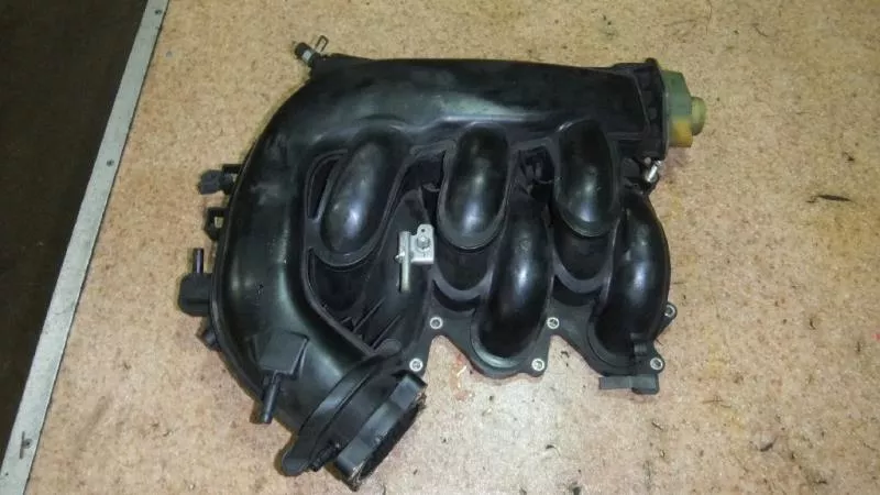 Впускной коллектор ST299402 Впускной коллектор ST299402