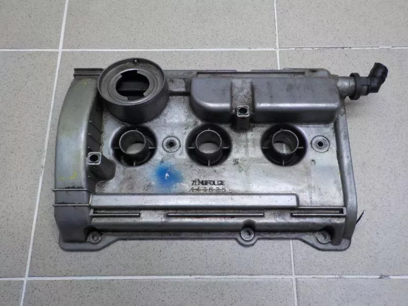 Клапанная крышка ГБЦ BS69362