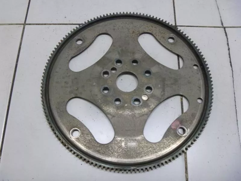 Маховик двигателя BS266304