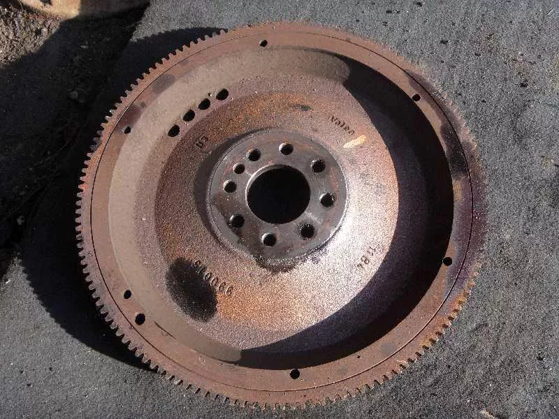 Маховик двигателя BS267436