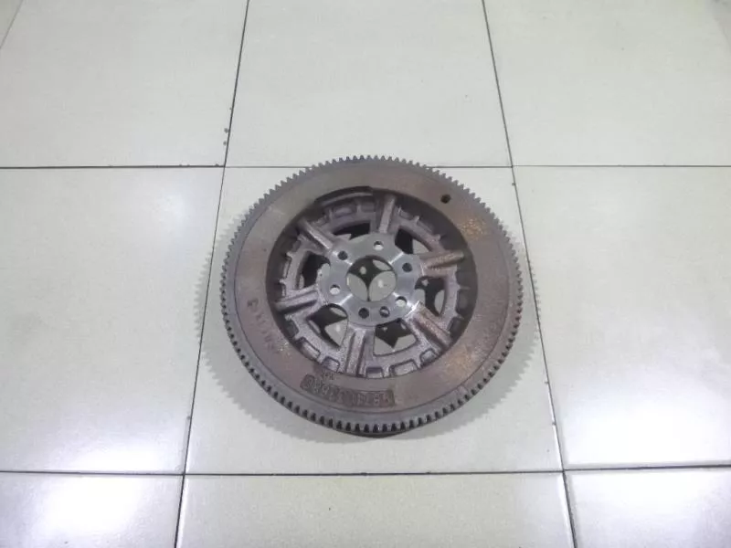 Маховик двигателя BS265996